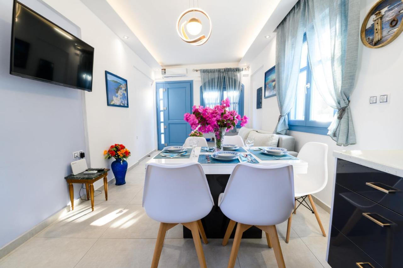 Located By The Sea One Beachfront Private Captain Lazaros Pool Villa With Loft In 750Sqm Spacious Private Plot-Jacuzzi-Sunrelax-Furnished Terace-Gazebo-Private Parking,Sleep 3 Adults And 2 Children, Just Steps From The Black Beach-Seaview Perissa  Buitenkant foto